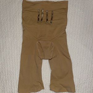 Yahaira’s Happy Butt No.7 Body Shaper 
Size M